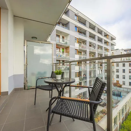 Zoliborz Stylish With Parking By Renters Appartement